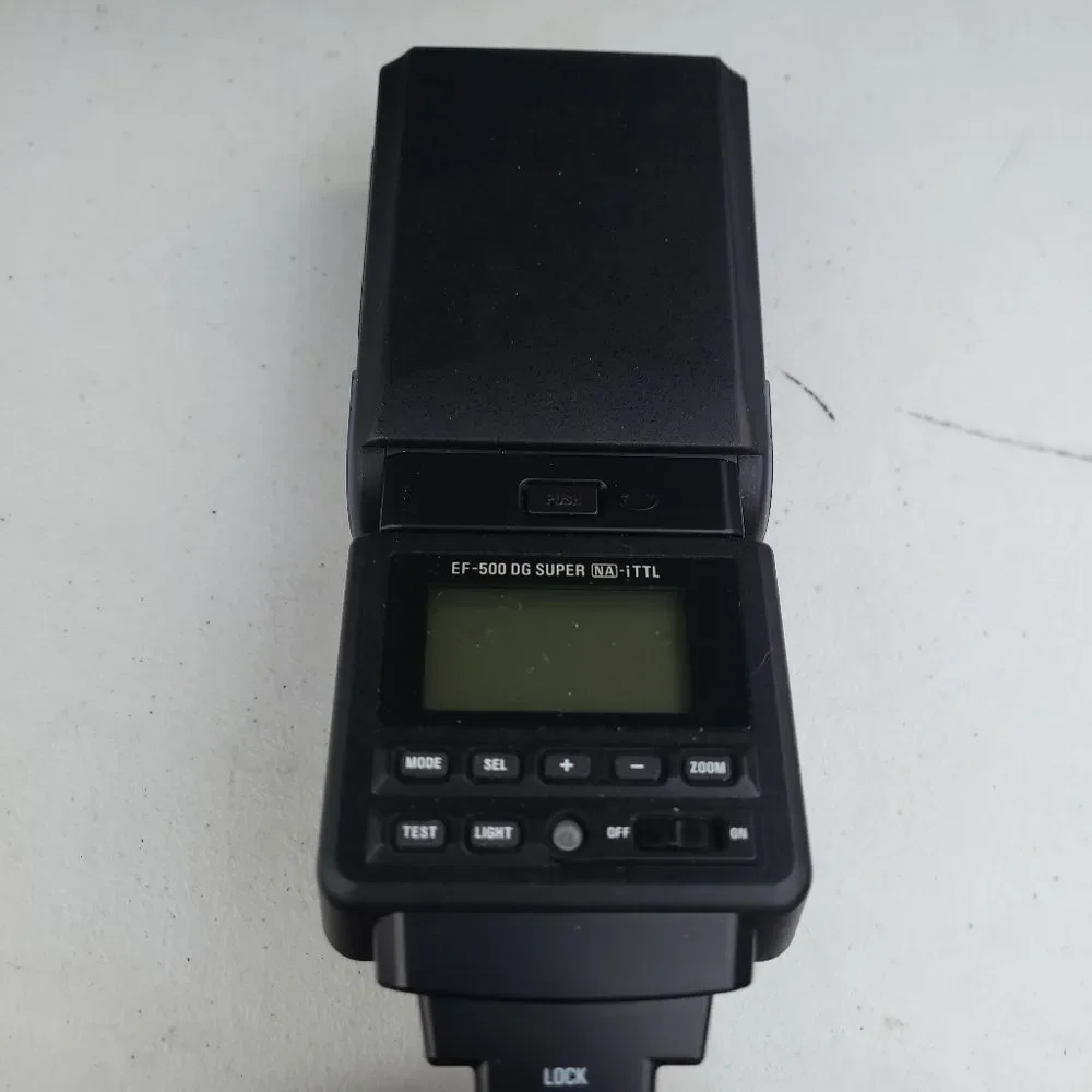 Sigma EF-350 DG Super Speedlight